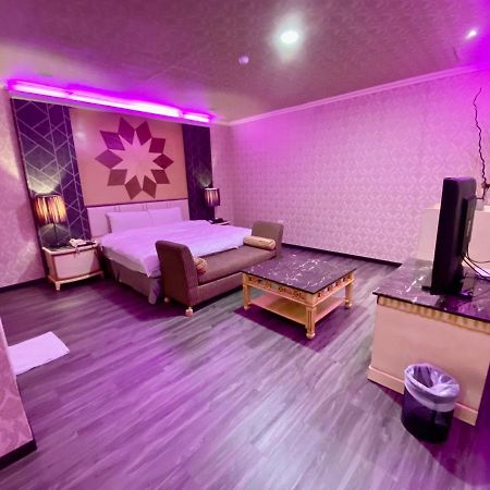 Huang Xing Motel Pingtung エクステリア 写真