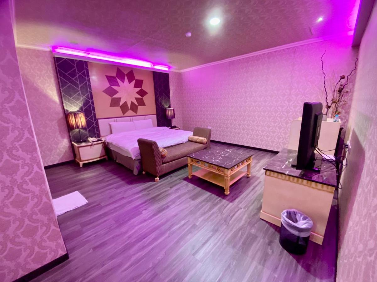 Huang Xing Motel Pingtung エクステリア 写真