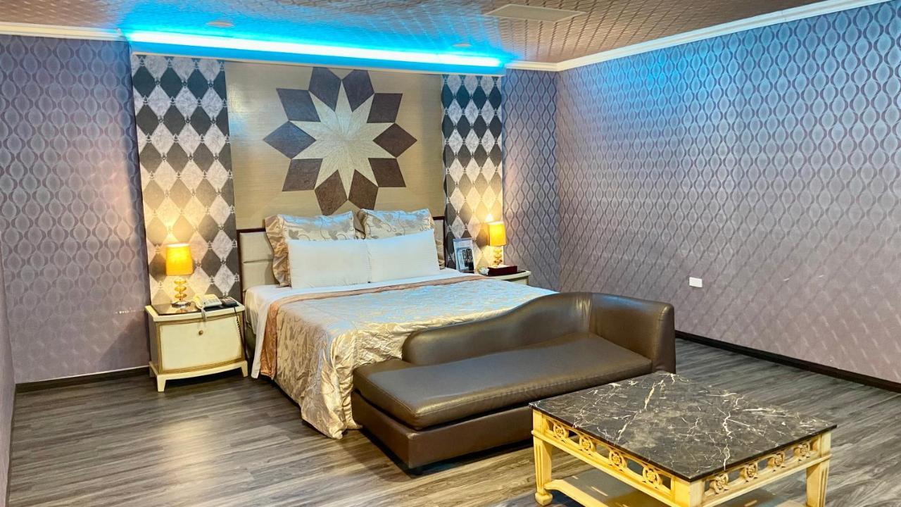 Huang Xing Motel Pingtung エクステリア 写真