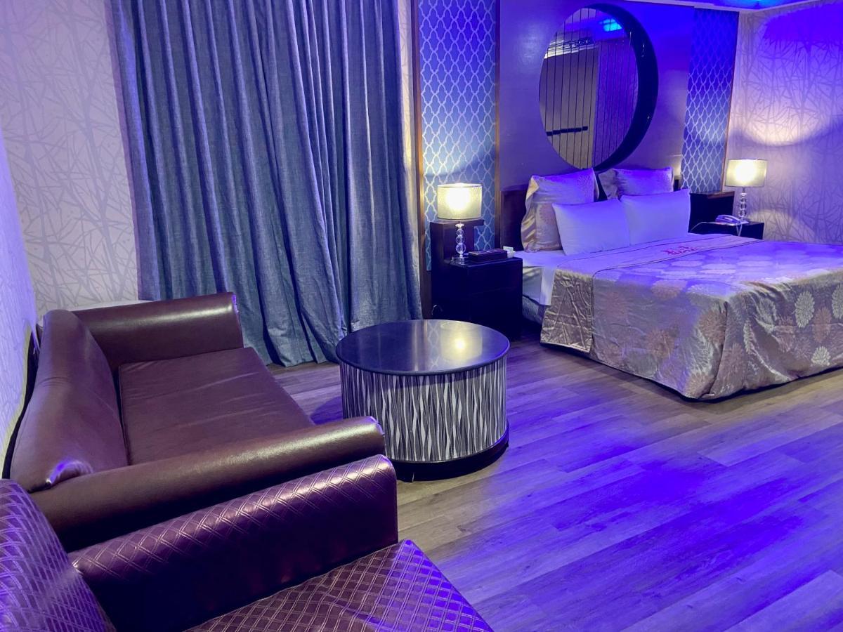 Huang Xing Motel Pingtung エクステリア 写真
