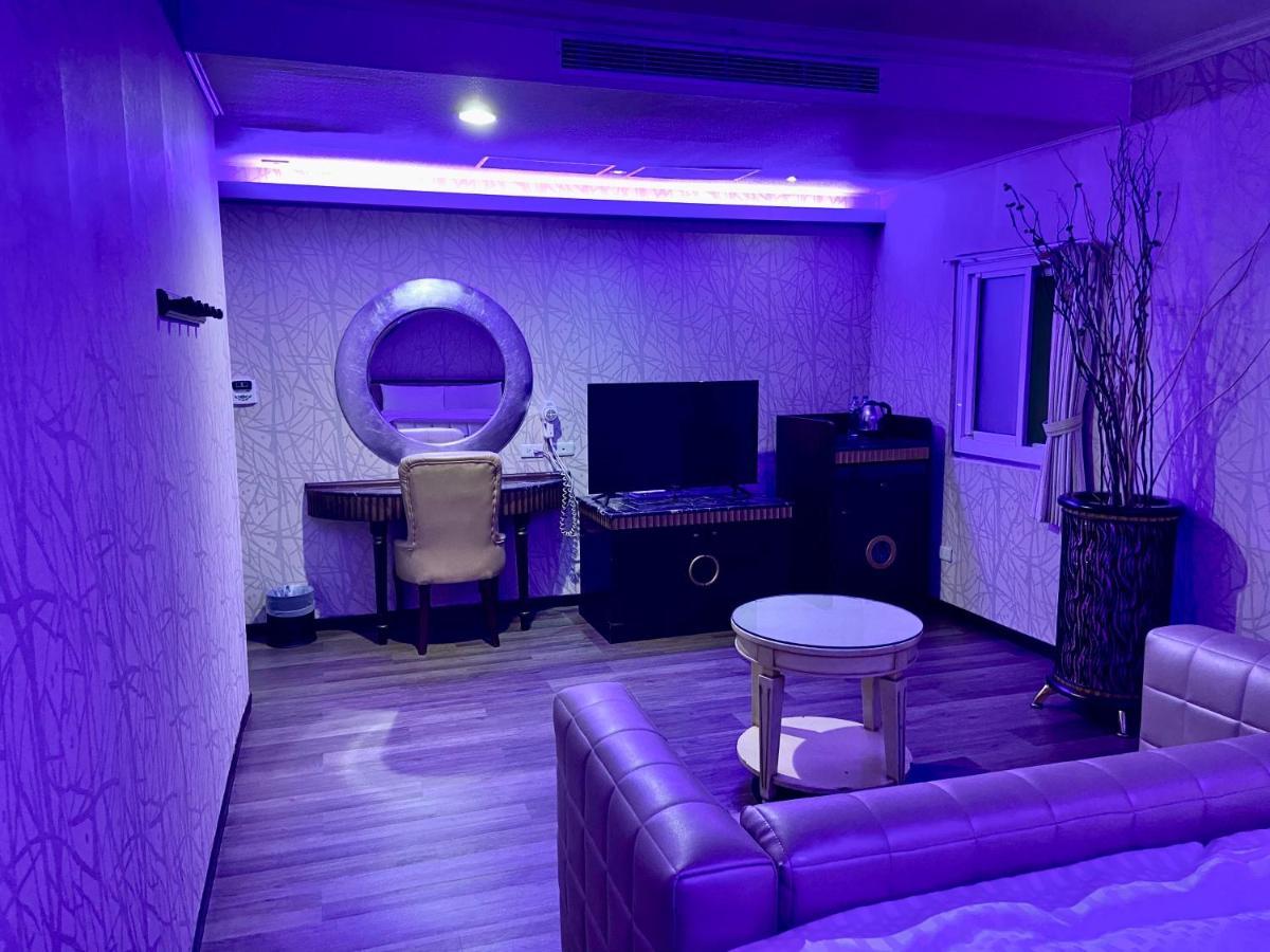Huang Xing Motel Pingtung エクステリア 写真