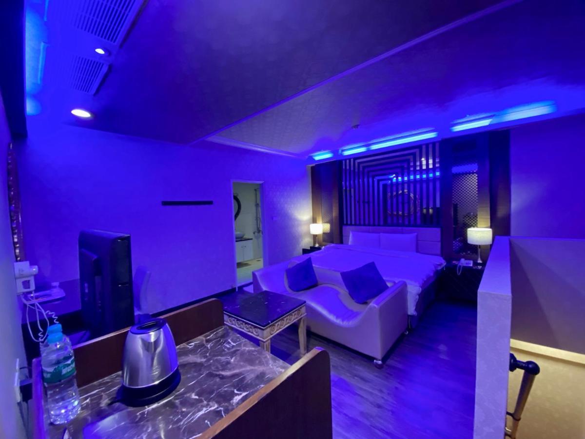 Huang Xing Motel Pingtung エクステリア 写真