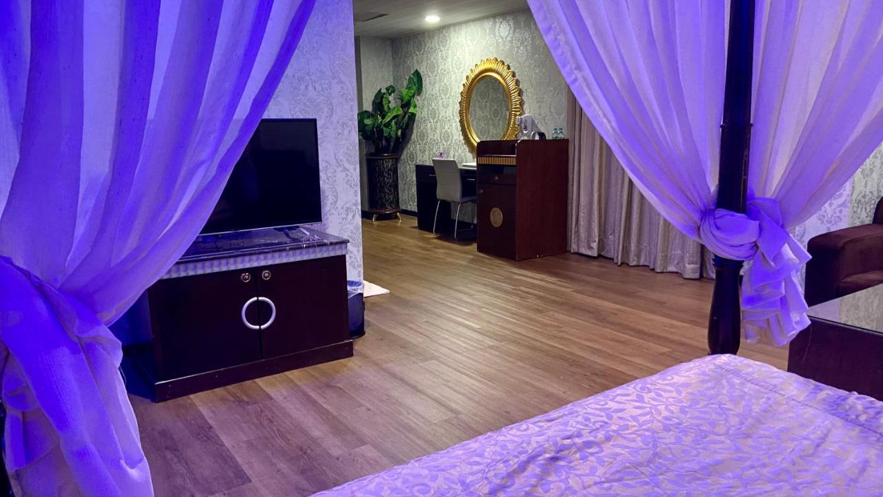 Huang Xing Motel Pingtung エクステリア 写真