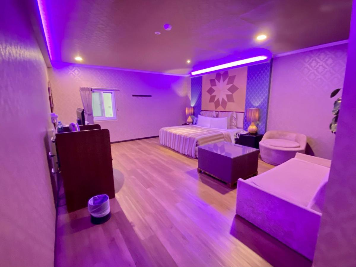 Huang Xing Motel Pingtung エクステリア 写真