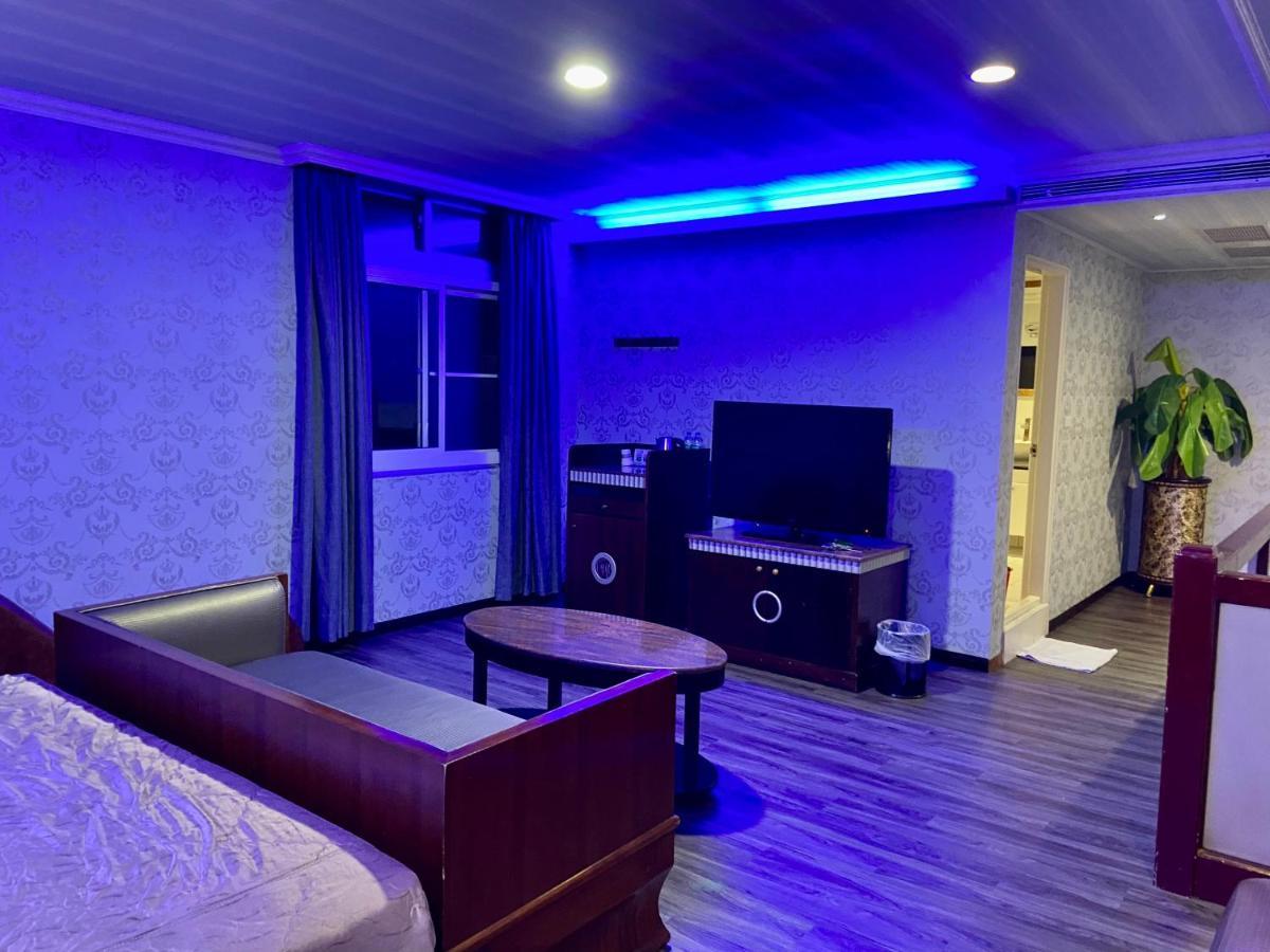 Huang Xing Motel Pingtung エクステリア 写真