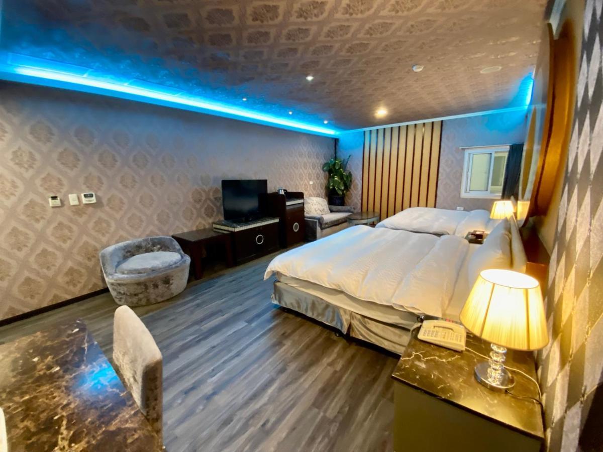 Huang Xing Motel Pingtung エクステリア 写真