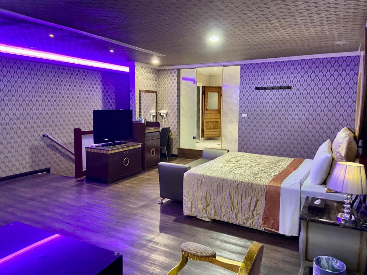 Huang Xing Motel Pingtung エクステリア 写真