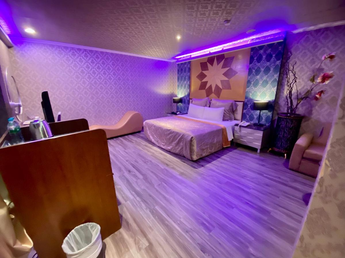 Huang Xing Motel Pingtung エクステリア 写真